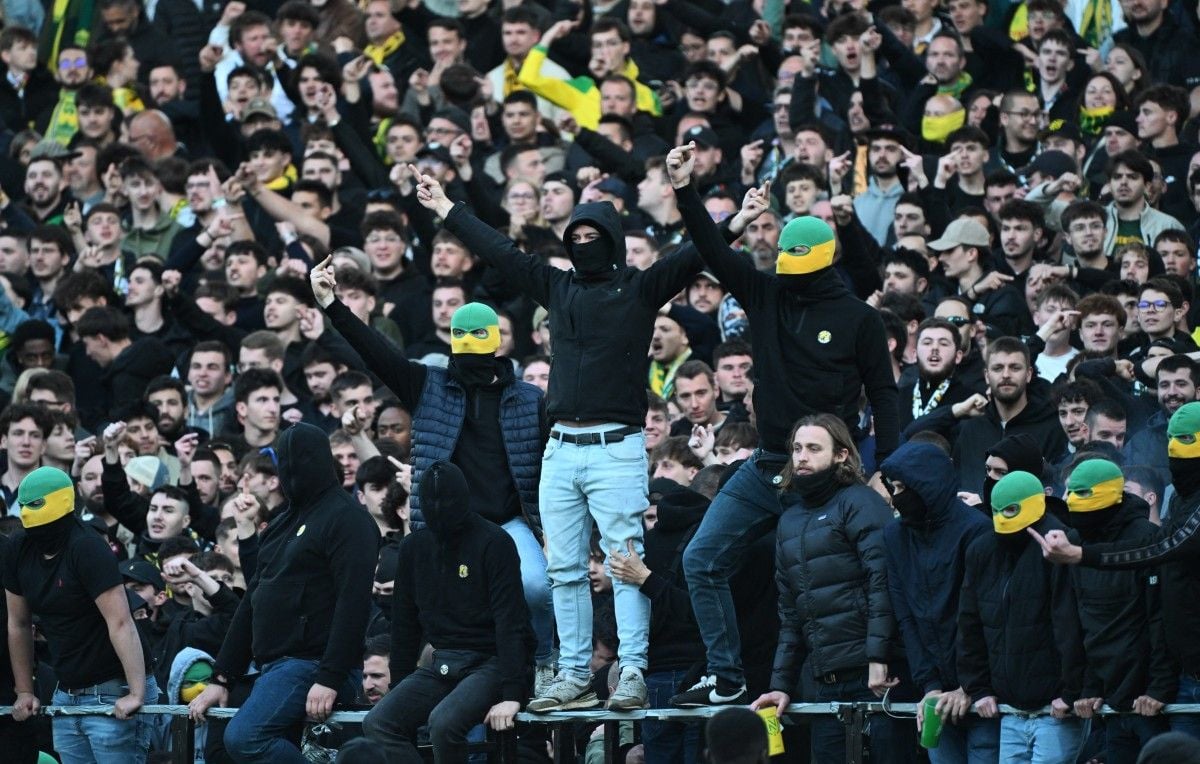Clashes erupt in nantes and nice as frustrated fans storm pitch