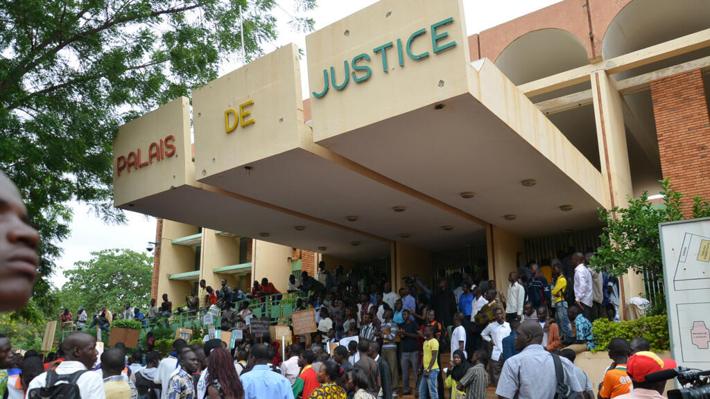 Burkina Faso’s transitional government targets corrupt officials
