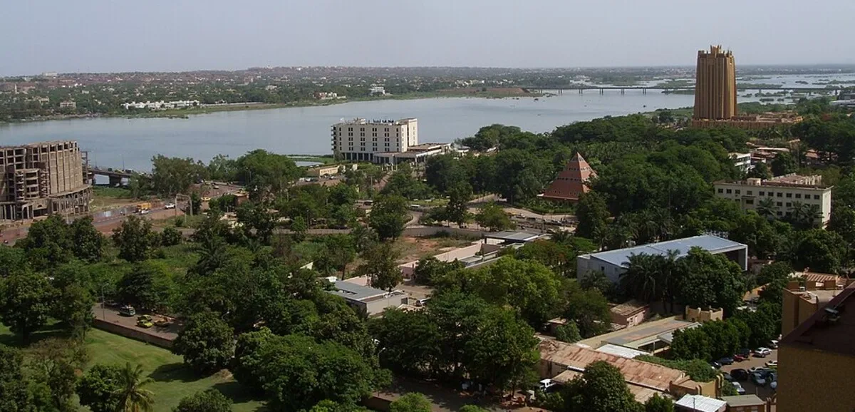 Mali blockade JNIM Bamako civilian impact