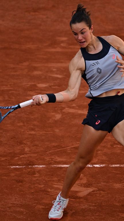 Loïs Boisson lors du premier tour de Roland-Garros, le 26 mai 2026. (BURAK AKBULUT / ANADOLU / AFP)