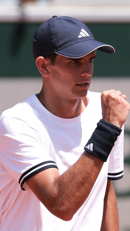 Rafael Jodar lors de son match du premier tour à Roland-Garros, le 25 mai 2026. (THOMAS SAMSON / AFP)