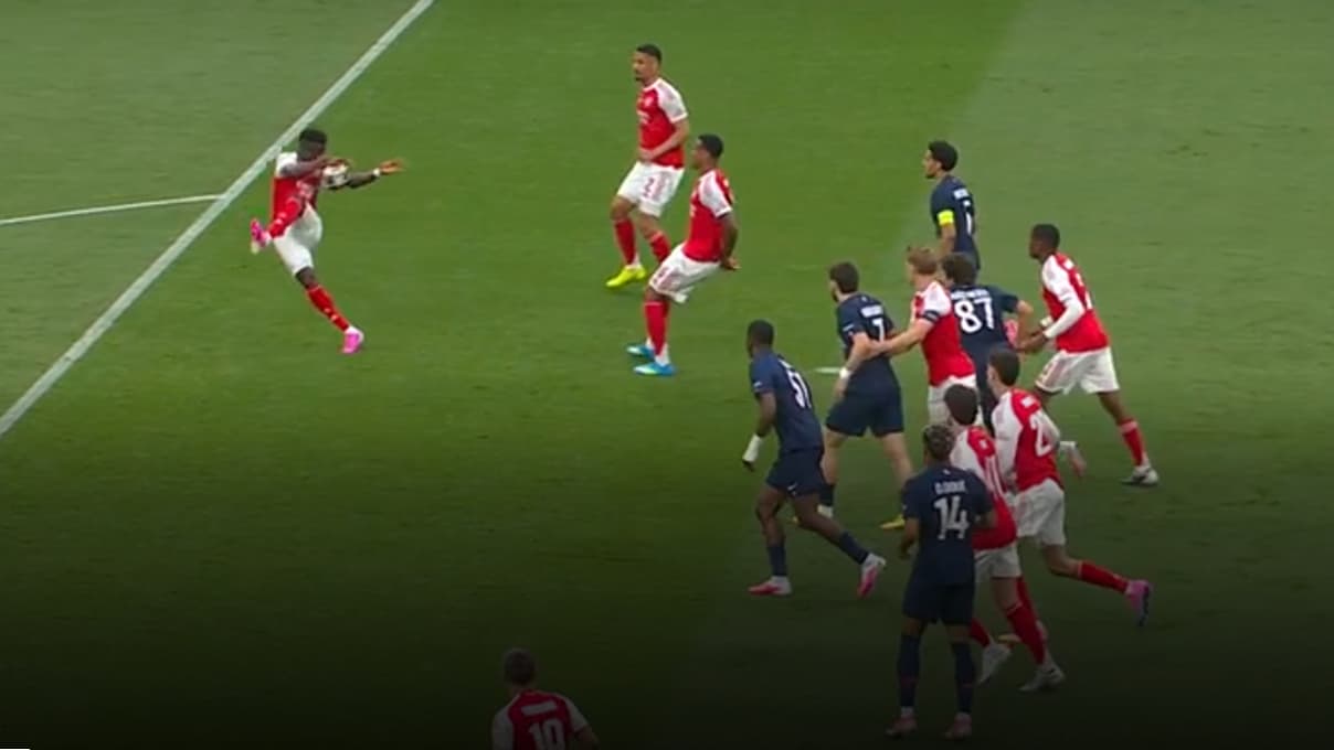 Bukayo Saka's hand during the PSG vs Arsenal Champions League final on May 30, 2026. Bukayo Saka's hand during the PSG vs Arsenal Champions League final on May 30, 2026.