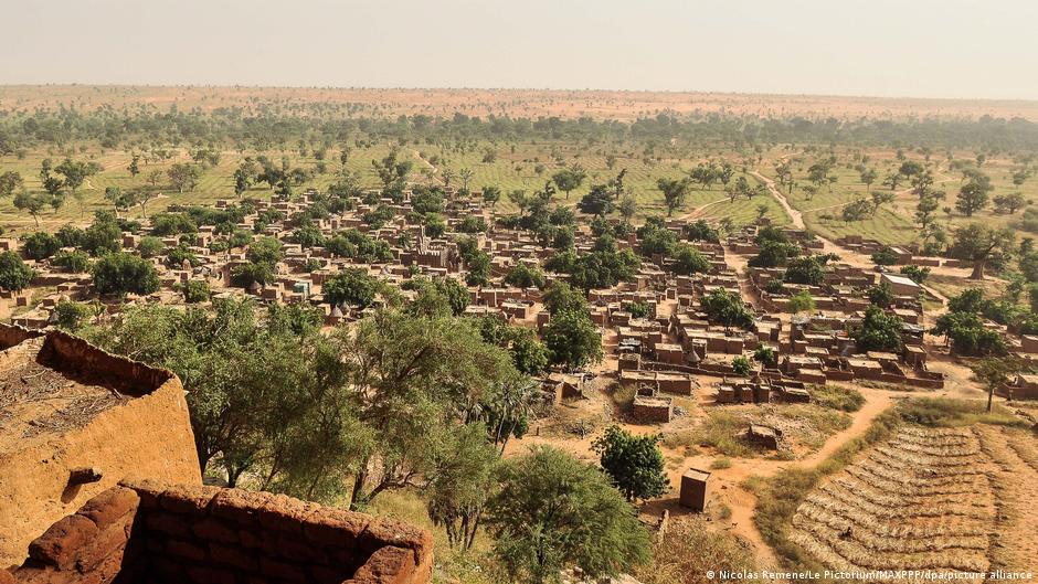 Hundreds of displaced dogon families return to bankass after local agreements
