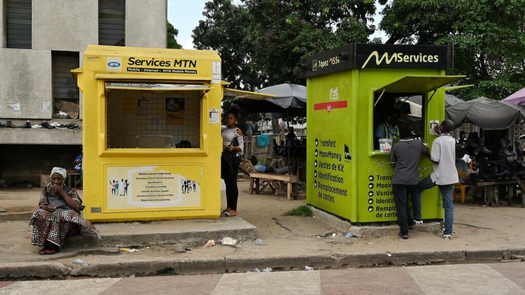 Mobile money transfer agencies in Abidjan, Côte d'Ivoire.