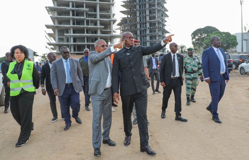 President visiting waterfront construction sites