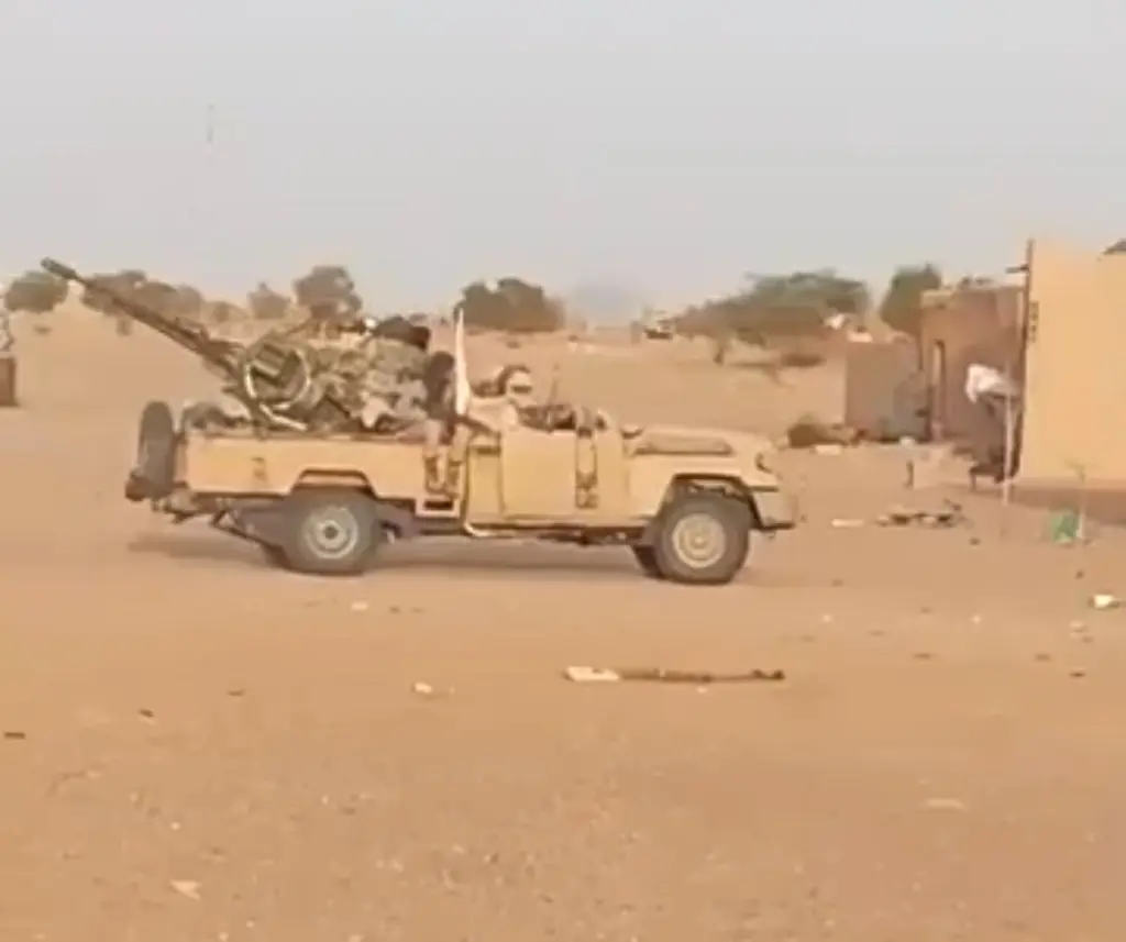 Mali army regains ground against islamist militants and fla