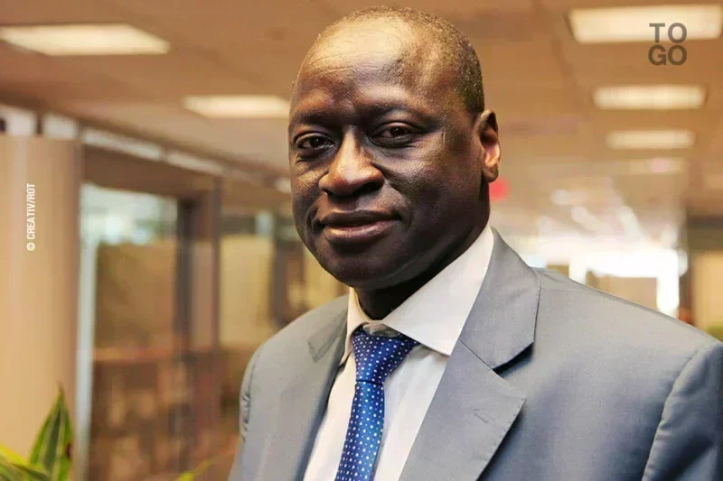 World Bank Vice President Ousmane Diagana meets Senegalese officials in Dakar