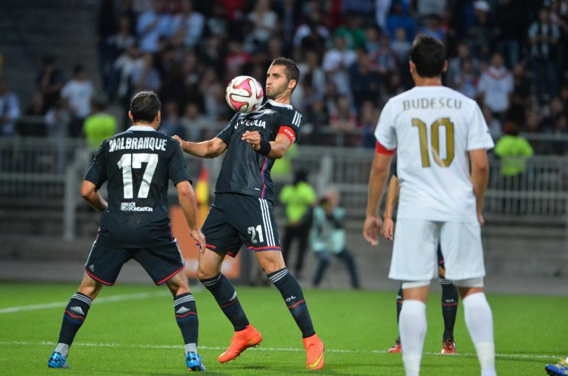 Steed Malbranque and Maxime Gonalons after the Astra Giurgiu defeat in 2014